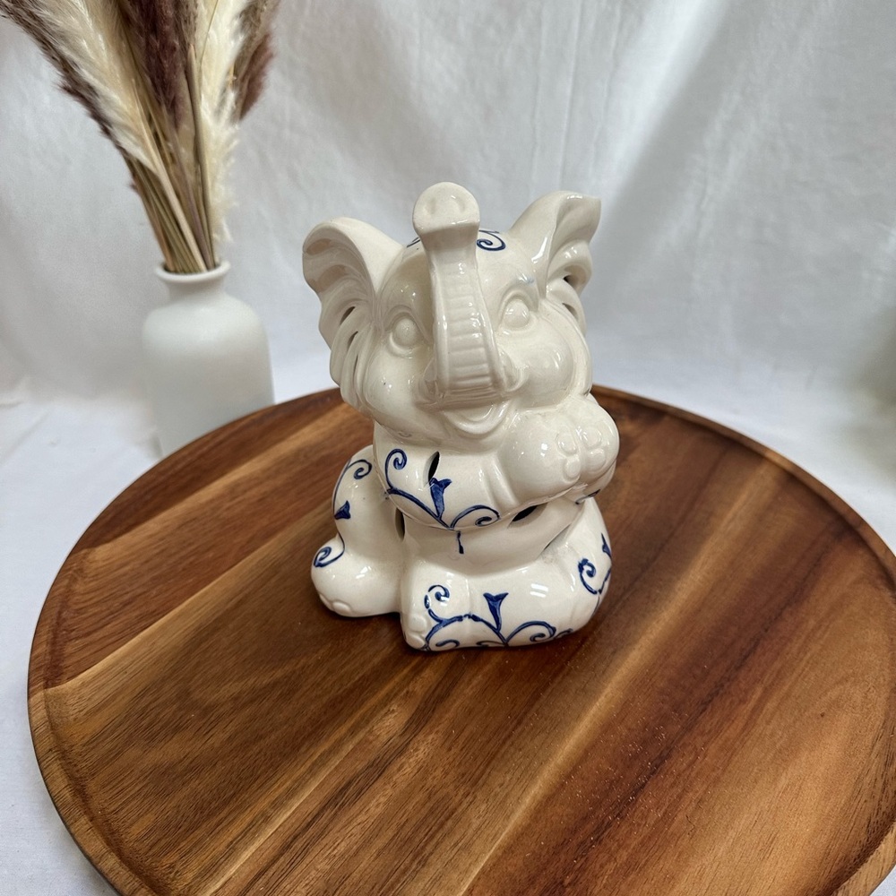 White and Blue Ceramic Elephant Figurine/Knick Knack